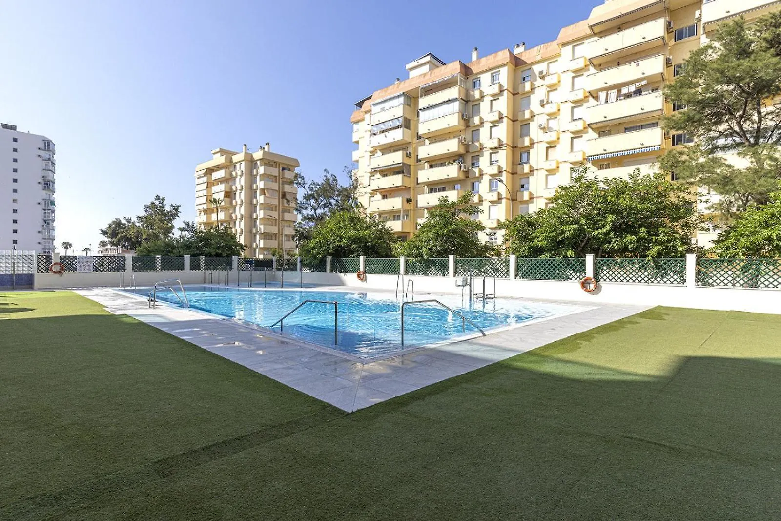 004 Sea Views Pierre & Vacances Apt 250M To The Beach Benalmádena Lägenhet